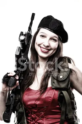 Обои девушки с оружием - фото и картинки abrakadabra.fun