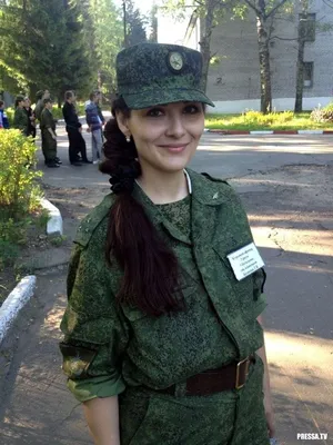 Шойгу рассказал, сколько женщин служит в армии - Российская газета