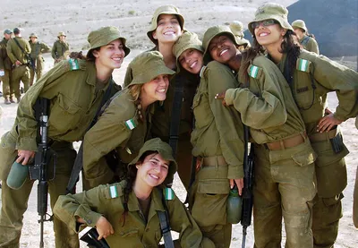 Место ли женщины в армии: как служат в США, России и Израиле | Smapse News:  Образование и наука | Дзен