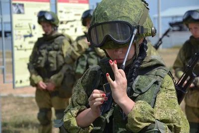 Силы специального значения: как женщины служат в российской армии — РТ на  русском