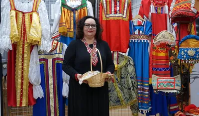 russian folk/русская народная одежда | Russian traditional clothing,  Russian clothing, Slavic clothing