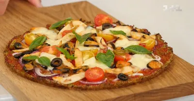 Диетическая пицца из цветной капусты (без теста) - рецепт автора Альбина