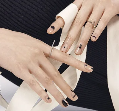 Модный дизайн на короткие ногти в 2019 году - Рамблер/новости