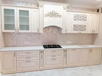 Белая кухня с островной тумбой в стиле \"барокко\" купить в Москве