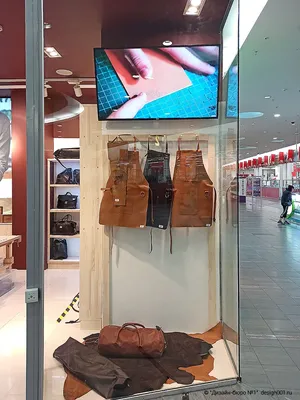 Роскошный европейский магазин сумки Стоковое Изображение - изображение  насчитывающей одежды, чисто: 33198439