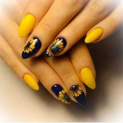 Маникюр \" подсолнухи \" | Nail designs, Sunflower nails, Nail designs  valentines
