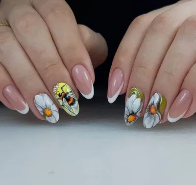 Top 50 The Gentle chamomile nail art 2018 | Дизайн для педикюра, Искусство  маникюра, Маникюр с ромашками