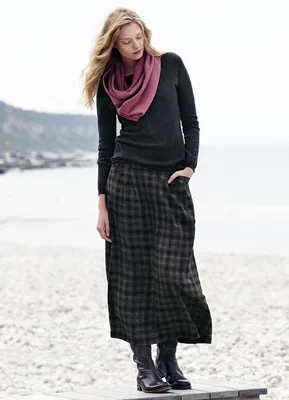 Длинная зимняя юбка покорила подиумы: 13 модных макси-юбок и с чем их  носить зимой | Дамочка на стиле | Дзен