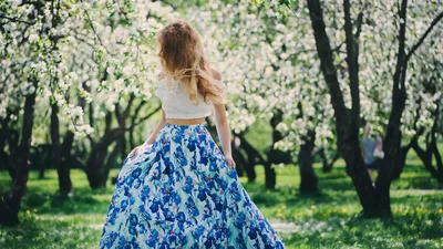 Молодежный тренд на весну 2021 года: юбки в пол | Блог оптового магазина  женской одежды