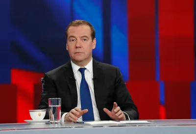 Фото Дмитрия Медведева - изображение для скачивания в высоком качестве webp