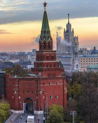 Доброе утро, Москва! Переживаем холода и греемся хорошим настроением! 🌞 ⠀  Фото: depositphotos ⠀ #утром24 #москва24 #м24 #москва… | Instagram