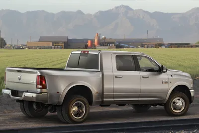 Dodge Ram 3500 2006 из США Лот 37799697 | CarsFromWest