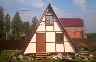 Треугольный дом или дом-шалаш