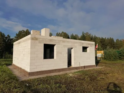 Дом 20 на 13 с плоской крышей и гаражом Гавана