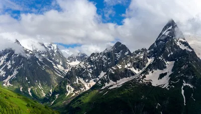 Горнолыжный курорт Домбай - официальный сайт, цены, отзывы, фото