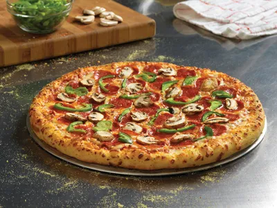 Как рижане оценили пиццы Domino's Pizza? Первые отзывы