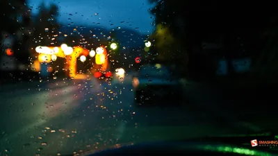 Красивая машина под дождем, скачать jpg