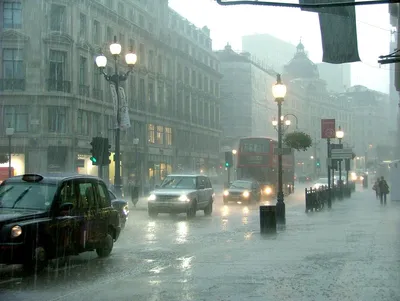 Реалистичные фото Дождь в Лондоне: как будто вы находитесь под дождем