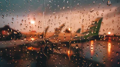 Волшебные моменты Дождя за стеклом в формате jpg 