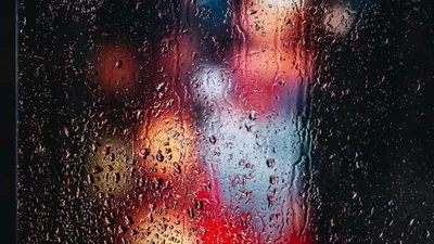 Мистическое вдохновение от Дождя за стеклом в webp формате 
