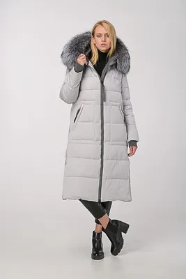 Купить бежевое зимнее пальто из шерсти с мехом енота