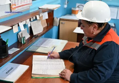 Шутки, приколы, поговорки и пословицы с веселыми картинками про дружный  коллектив