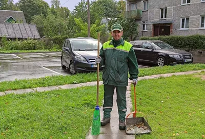 Женский дворник в Пекине редакционное фото. изображение насчитывающей  квадрат - 116646046