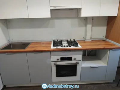 Белая угловая кухня из ЛДСП - \"Милана арт.5\" с двухуровневыми навесными  шкафами разной глубины