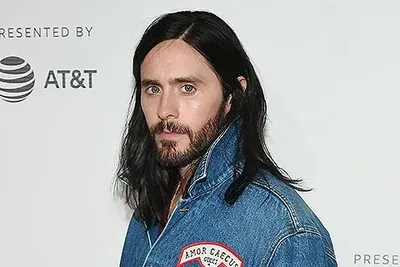 С возрастом - только лучше / Джаред Лето (Jared Leto) :: Шарлиз Терон ::  Актеры и Актрисы :: Музыкальные Исполнители :: Йен Сомерхолдер :: Джулианна  Мур :: возраст :: было стало ::