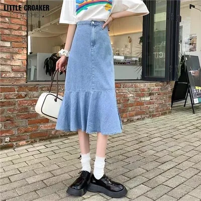 Джинсовая юбка мини с перьями :: LICHI - Online fashion store