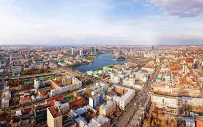 Екатеринбург - город контрастов на фото
