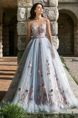Лучшие свадебные платья большого размера | Свадебные платья, Платье на  свадьбу, Скромное свадебное платье