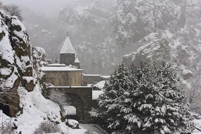 Что посмотреть в Армении зимой — фото, отзывы, горячие источники,  достопримечательности, горнолыжные курорты