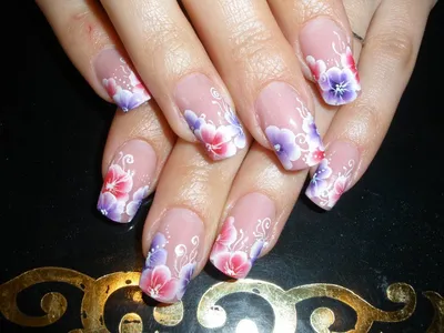 807 Me gusta, 57 comentarios - Tatyana (@vellinails) en Instagram:  \"Градиент лаками \"Фиалки для Анастасии… | Geometric nail, Stamping nail  art, Nail art inspiration