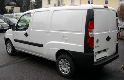 File:Fiat Doblo Maxi rear 20081223.jpg - Wikimedia Commons