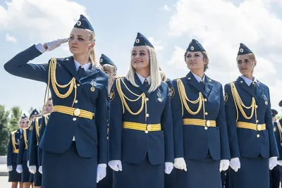 Барби в законе: модель-блондинка охраняет новосибирскую колонию - KP.RU