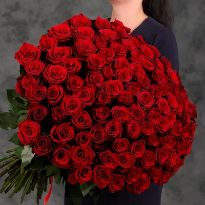 Букет \"101 красная Эквадорская роза 90см\" - заказать с доставкой недорого в  Москве по цене 61 250 руб.