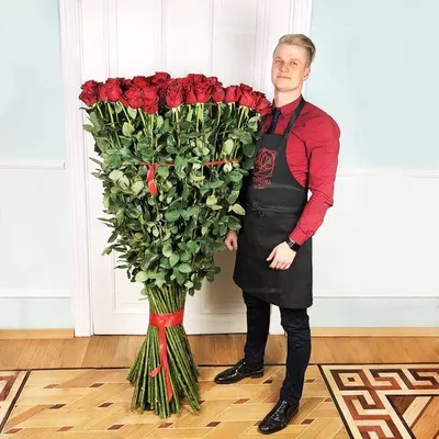 Букет 101 красная роза высотой 160см купить с доставкой в СПб