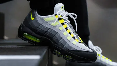 Gum Soles Highlight the Nike Air Max 95 White Disco Purple