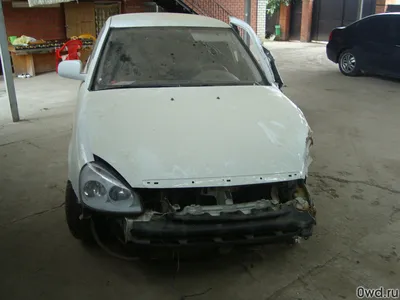 вот так и закончилась эпоха белой Приоры — Lada Приора хэтчбек, 1,6 л, 2012  года | ДТП | DRIVE2