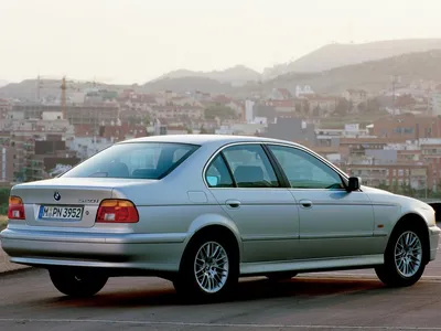 Шины и диски для BMW 5 (E39) 2001, размер колёс на БМВ 5 (Е39) 2001