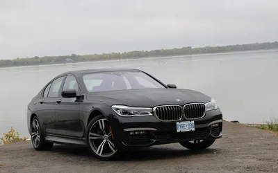 BMW 750i M – BLU MOTORS