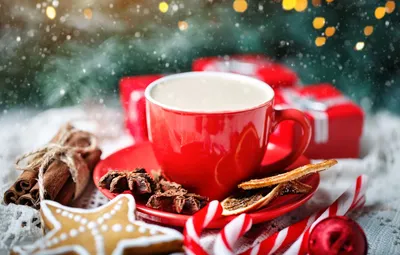 Кофе в снеге Розовая кофейная чашка, кружка кофе зима ландшафта предпосылки  красивейшая Уютное утро зимы Стоковое Изображение - изображение  насчитывающей питье, фото: 111038235