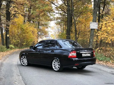 Автоваз начал серийный выпуск приор с черной крышей. Благо, хоть не  карбоновой плёнкой обтянули. | Пикабу