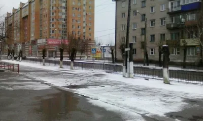 Строить ледовый городок начали на площади Ленина в Чите - МК Чита