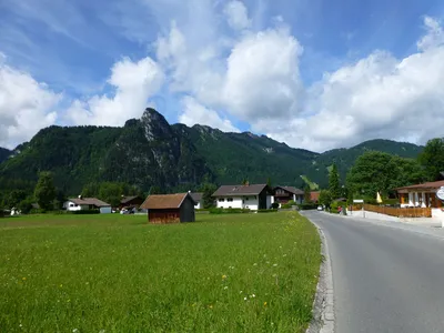 Где жить в Германии? Сравниваем город и деревню - Mein Deutsch