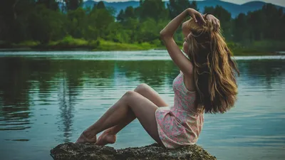 девушки природа, лето девушка, девушка, свадебный образ с венком на голове,  фотосессия, Свадебная прическа и макияж Москва
