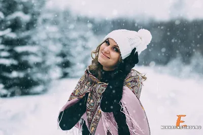 Зимняя фотосессия девушки | Фотосессия в студии зимой