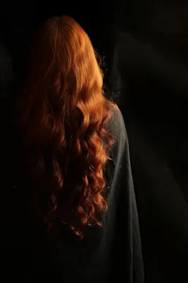 Фото девушек со спины русые волосы фотографии