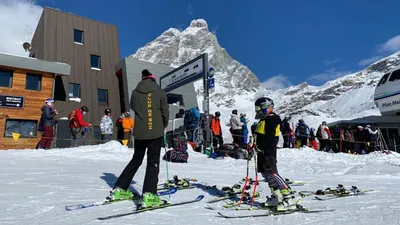 ЛЫЖНЫЕ ВЫХОДНЫЕ ДЛЯ ДЕВОЧЕК В ЦЕРМАТТЕ | Swiss Ski School